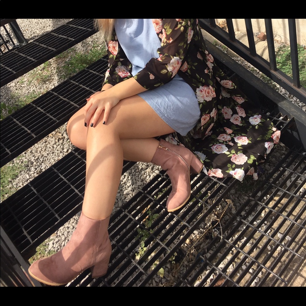 Pink/Tan faux suede boots